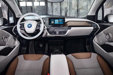 BMW Group tiene como objeto competir con el líder de ventas en autos eléctricos Tesla Inc.