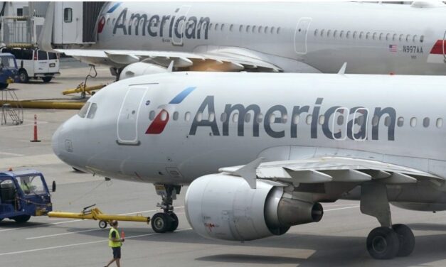 Tribunal brasileño multa a American Airlines por negar comida kosher a los pasajeros