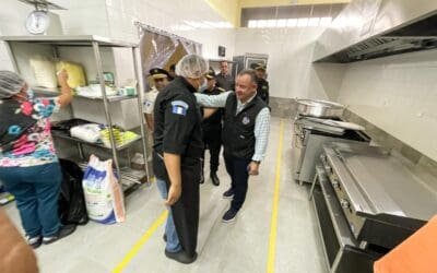 Alimentos nutritivos para agentes de la PNC