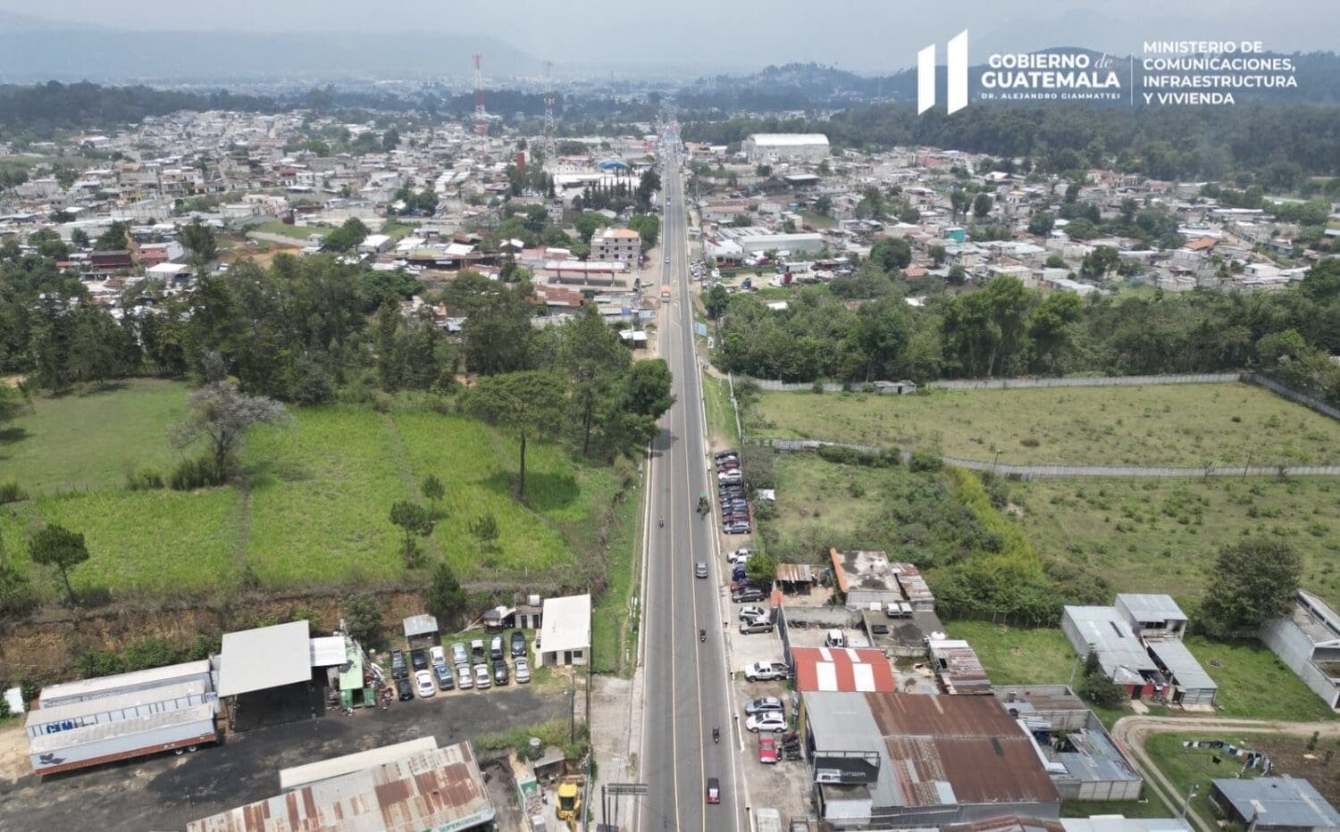 Rehabilitan carretera en Chimaltenango