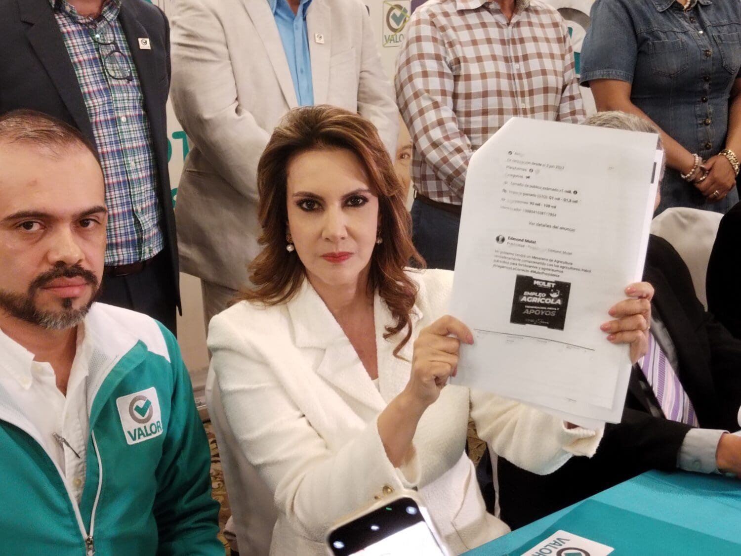 Mulet es denunciado ante el TSE por Zury Ríos