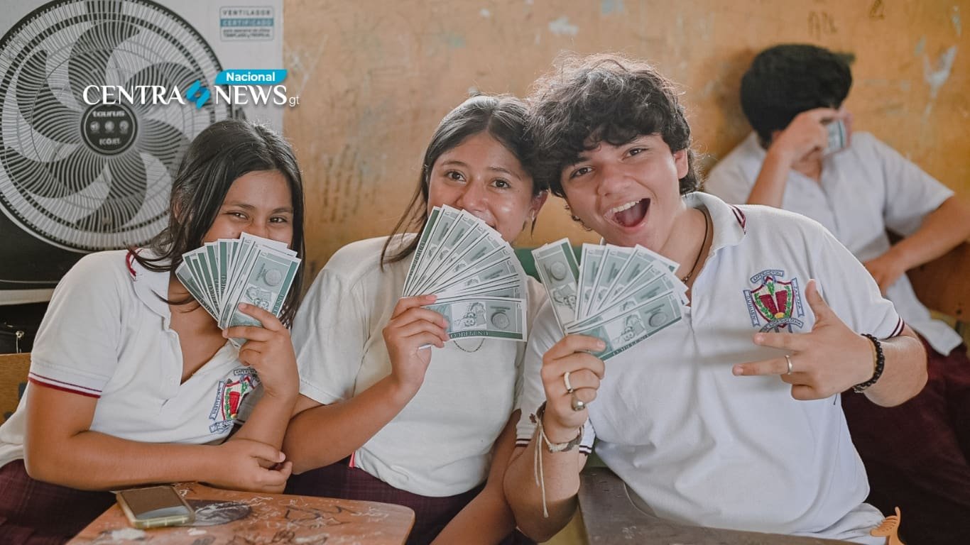 700 jóvenes de Zacapa participan en Festival de Educación Económico-Financiera