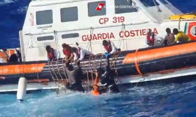 Una treintena de desaparecidos tras dos nuevos naufragios frente a costas europeas