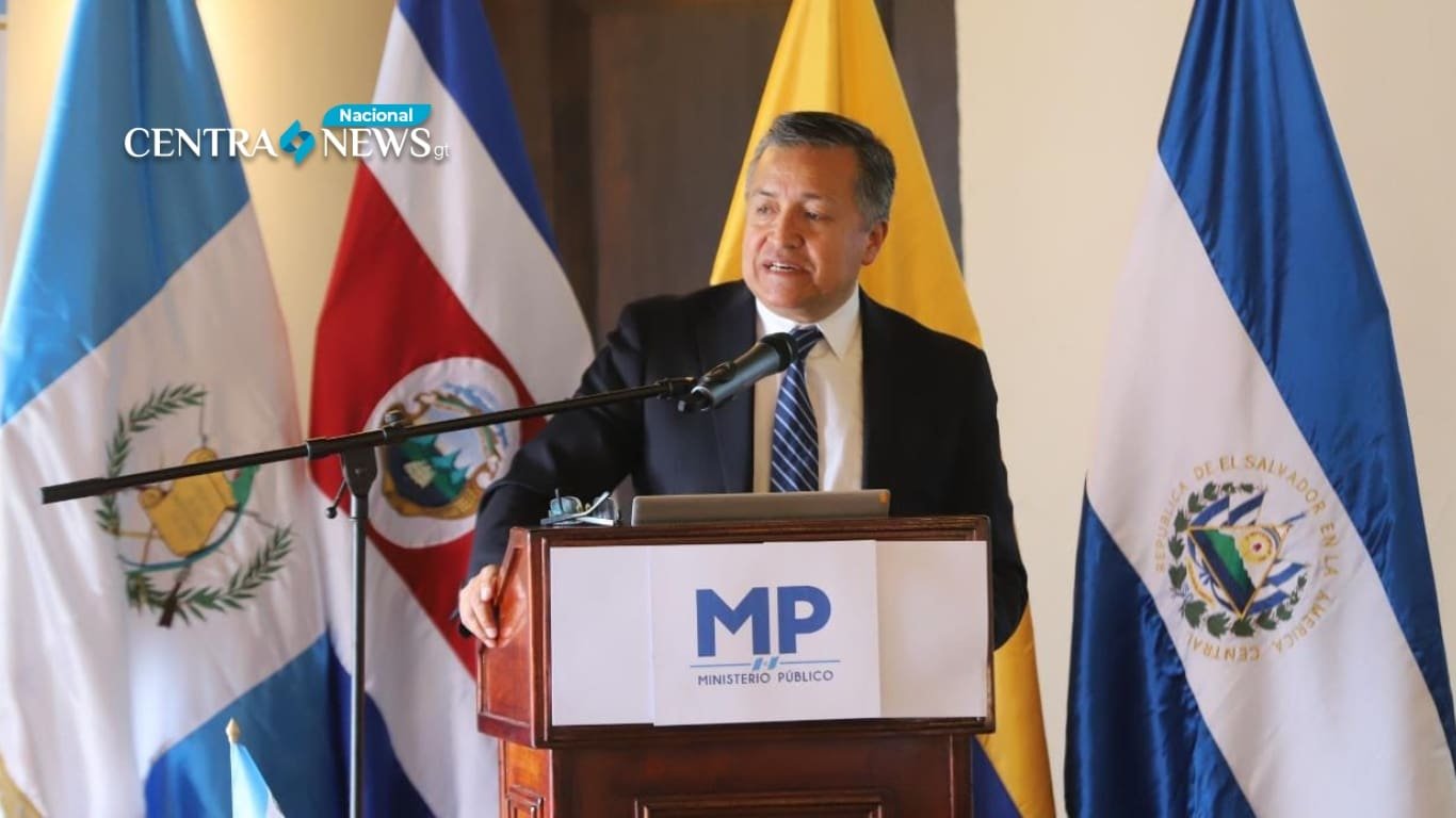 Fiscales de 9 países en encuentro regional contra narcoactividad en Antigua Guatemala