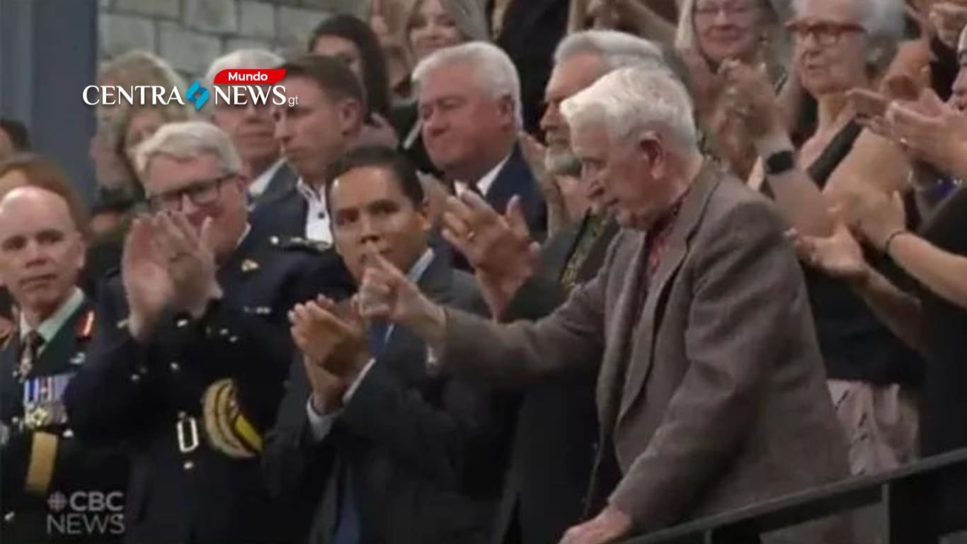 Parlamento canadiense ovaciona a un ex miembro de la SS nazi de 98 años