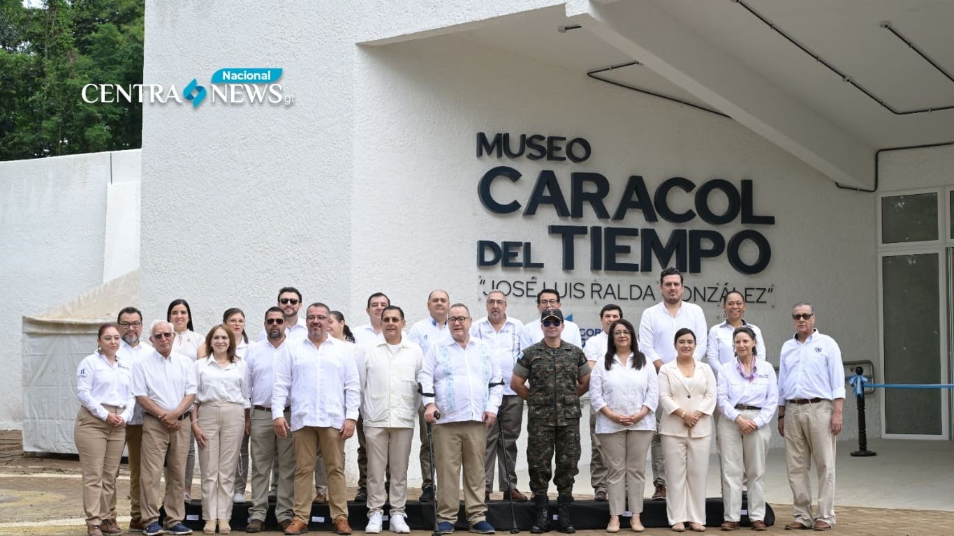 Presidente entrega Museo Caracol del Tiempo en Tak’alik Ab’aj