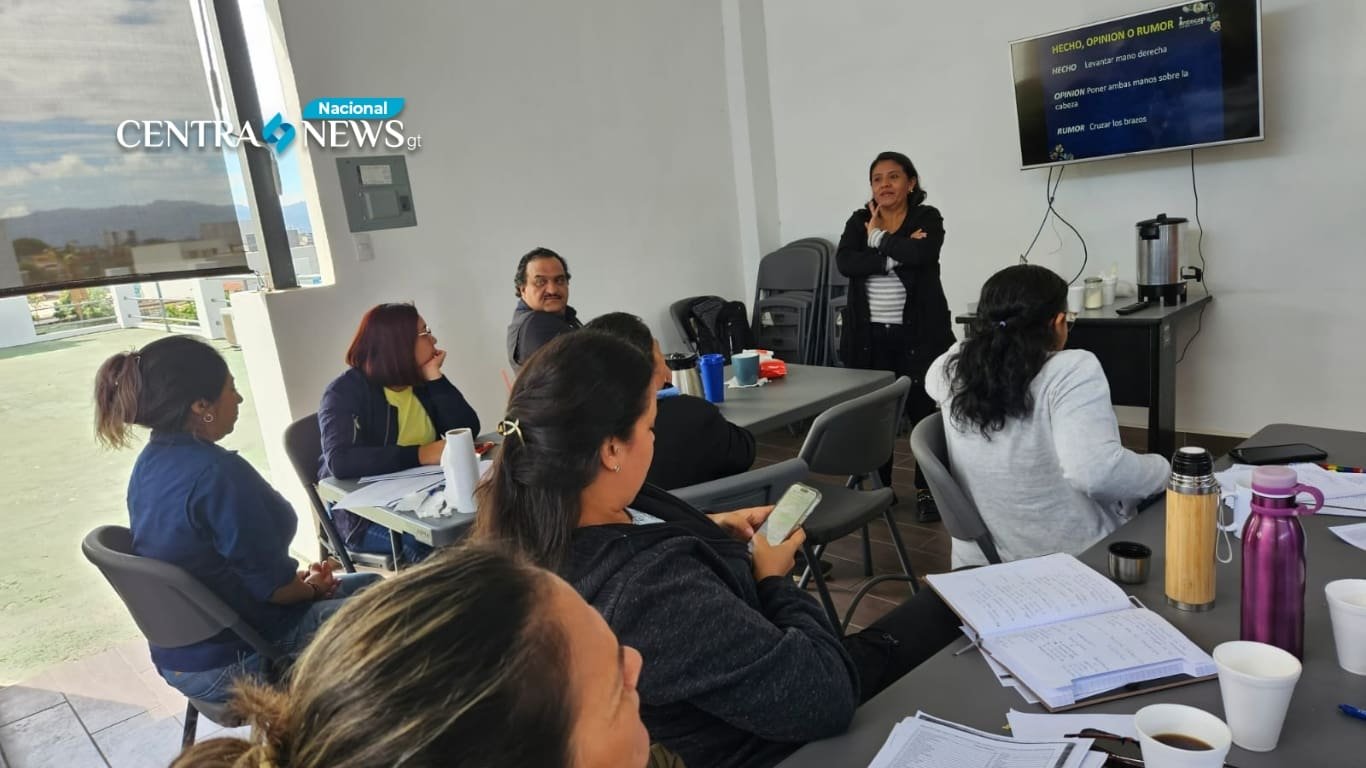 Profesionales de la salud se forman en ortografía y redacción para una comunicación más efectiva