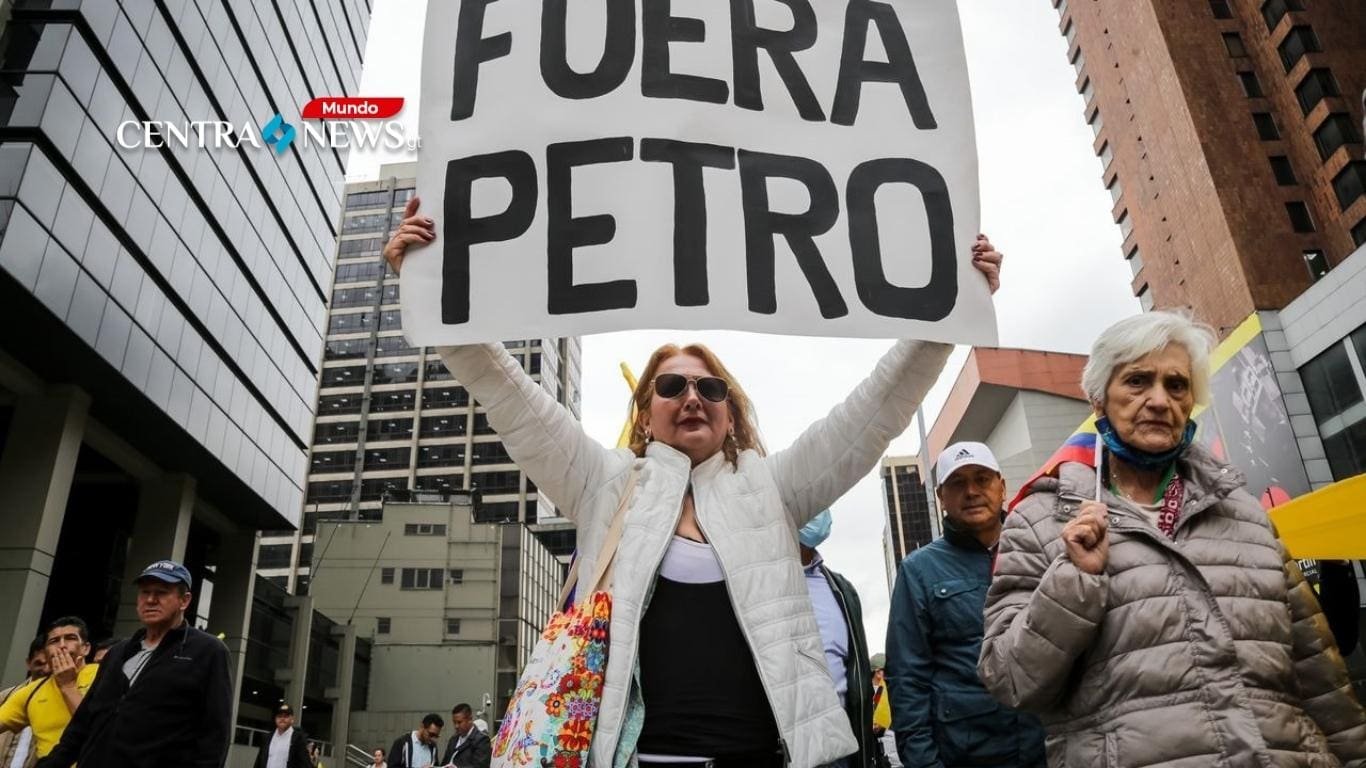 En Bogotá, marcharán contra Petro mañana miércoles 18