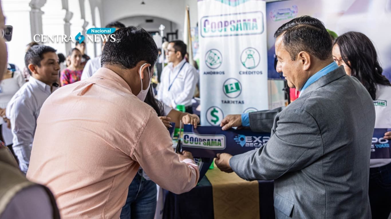 Expo Becas Tour 2023 en Alta Verapaz Más de 800 jóvenes participan