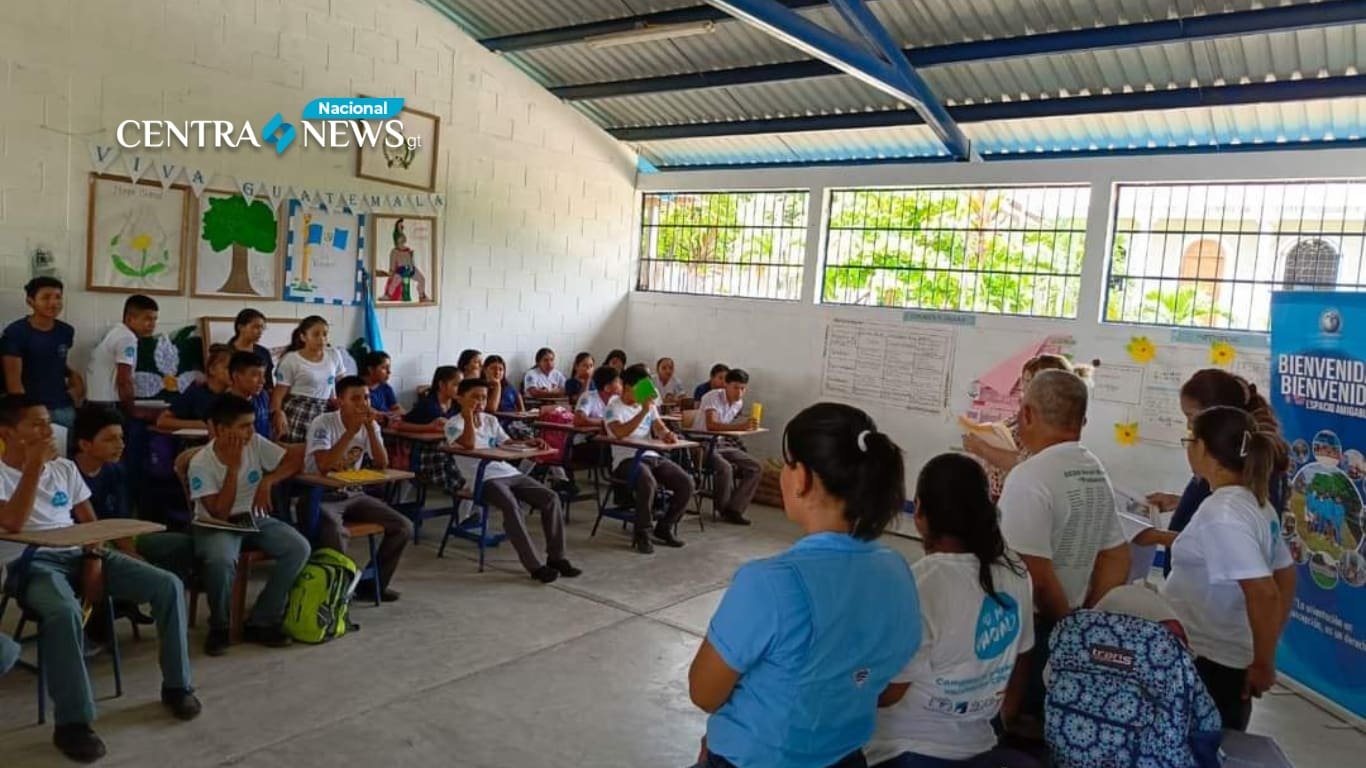 Jóvenes de San Andrés, Petén, se capacitan en educación integral sobre sexualidad