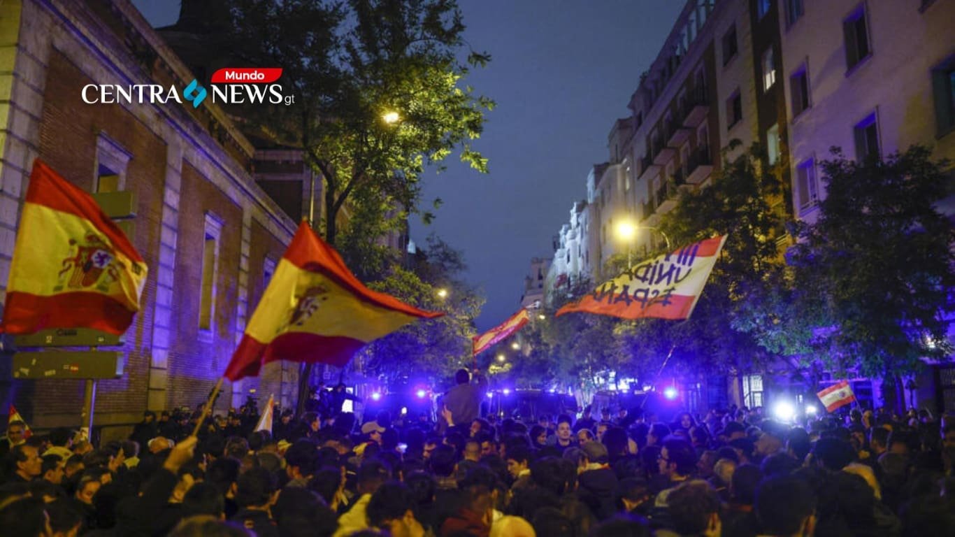 España pide destitución de Sánchez por querer proteger los actos de terror vascos con amnistía a cambio de una dictadura para mantenerse en el poder