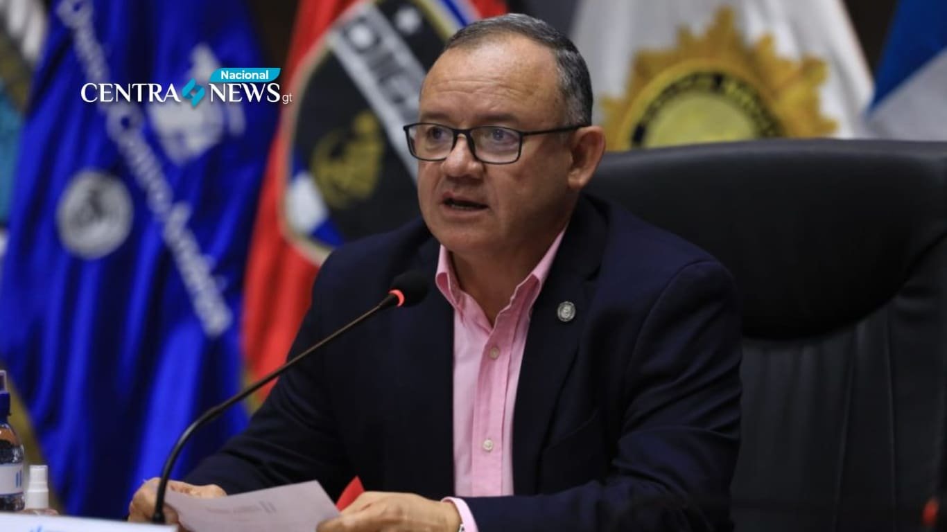 Jueza ordena liberar a exministro de Gobernación