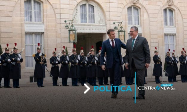 Presidente se reúne con Macron en encuentro bilateral