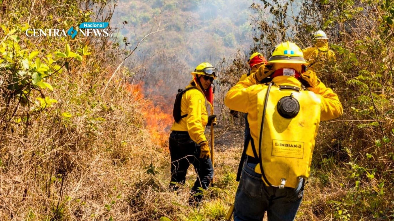 Aumentan a 38 los incendios activos en Guatemala