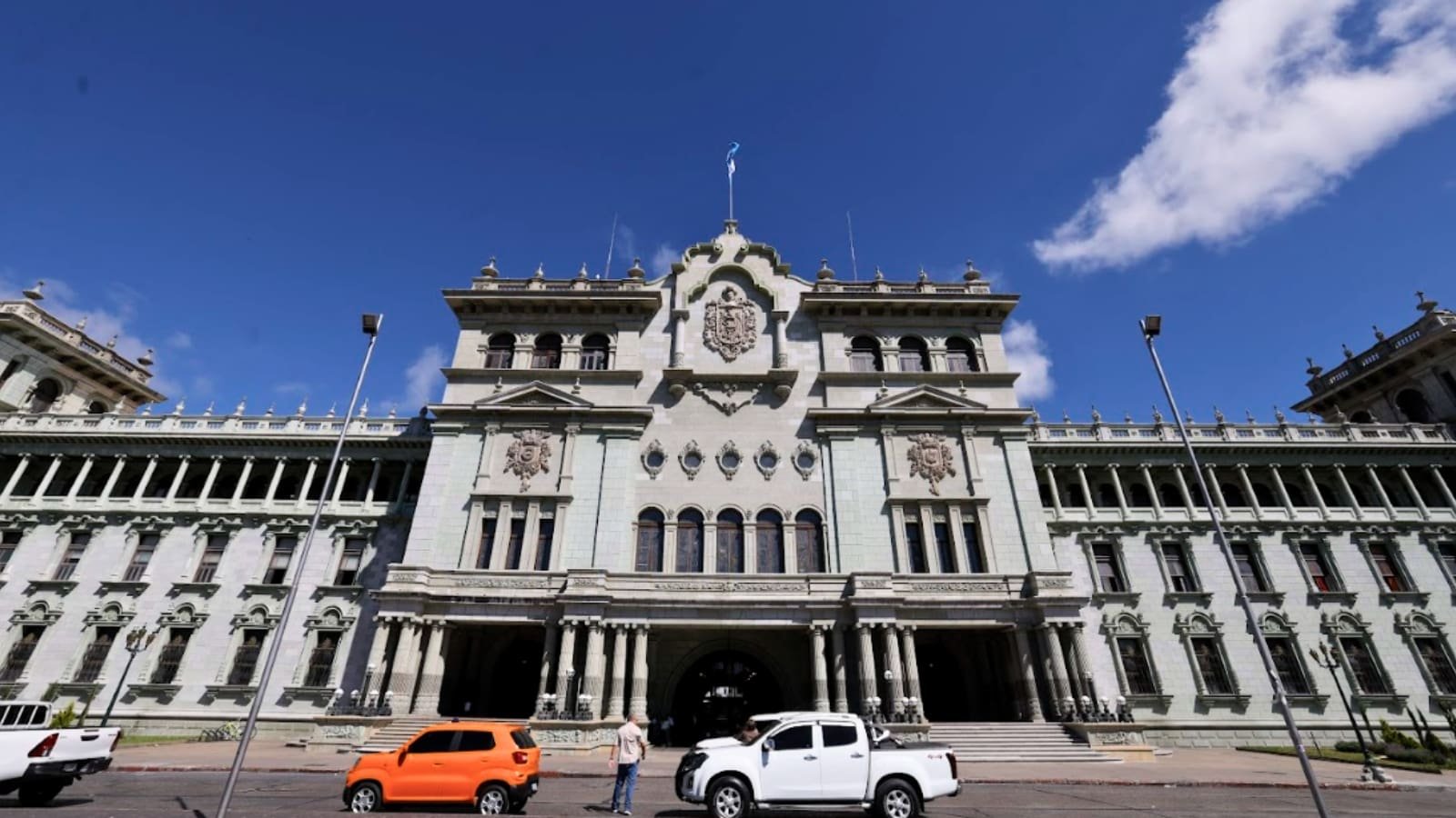 Gobierno solicita ampliación presupuestaria para el bienestar social