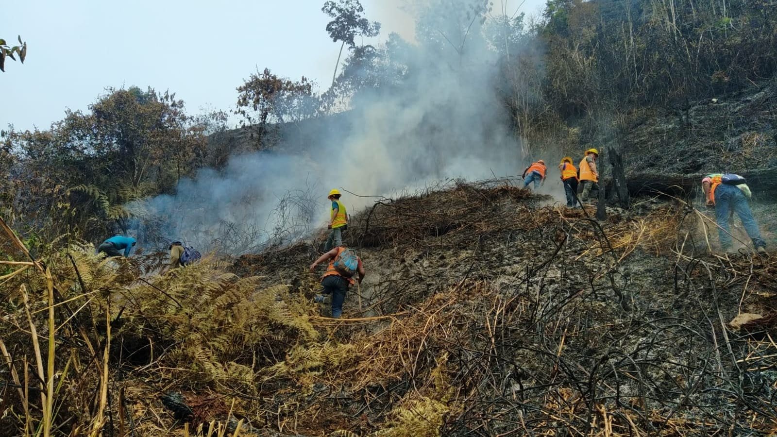 Guatemala enfrenta 107 incendios activos; más de 2,300 controlados