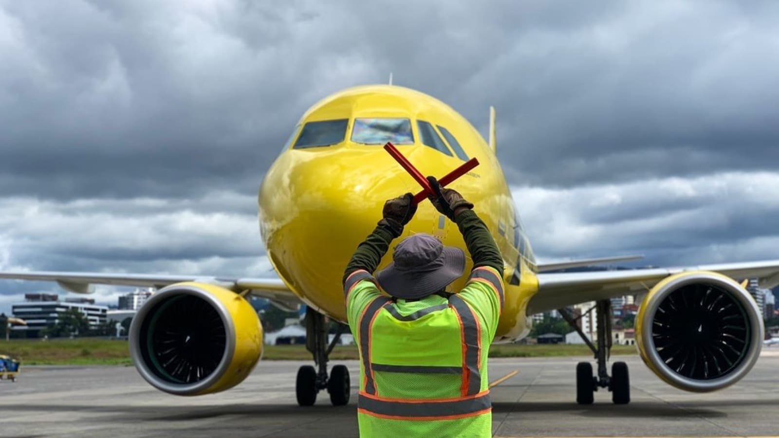 Aeropuerto La Aurora mantiene operaciones normales pese a lluvias