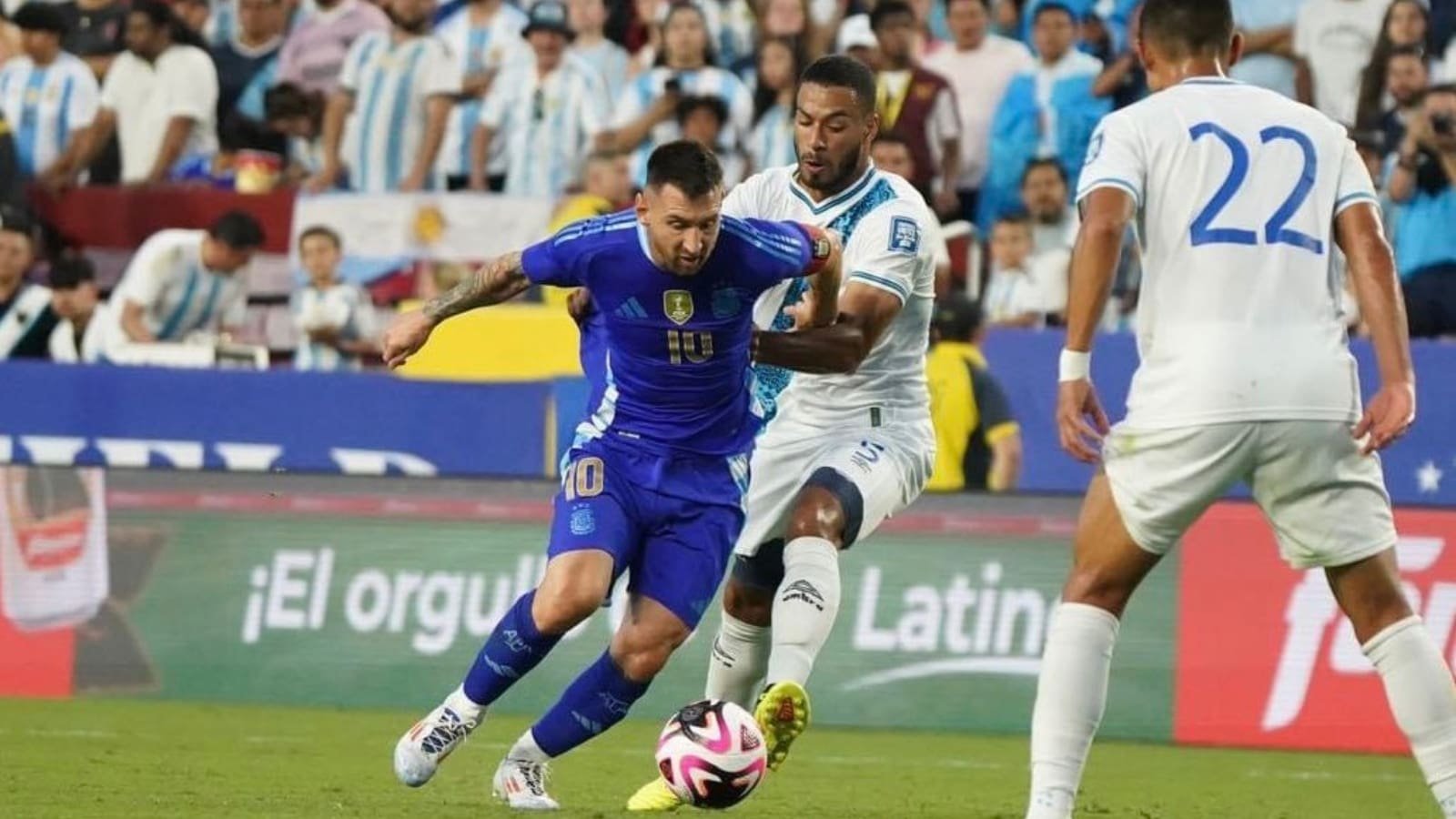 Argentina vence a Guatemala 4-1 con doblete de Messi