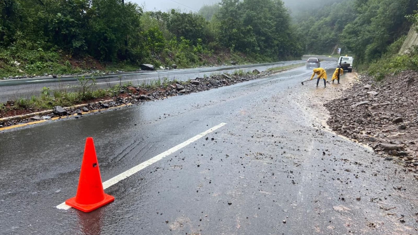 Carreteras en mal estado y vías alternas