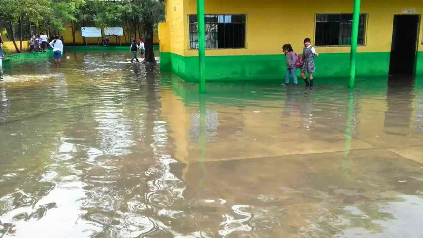 Se mantiene la suspensión de clases presenciales