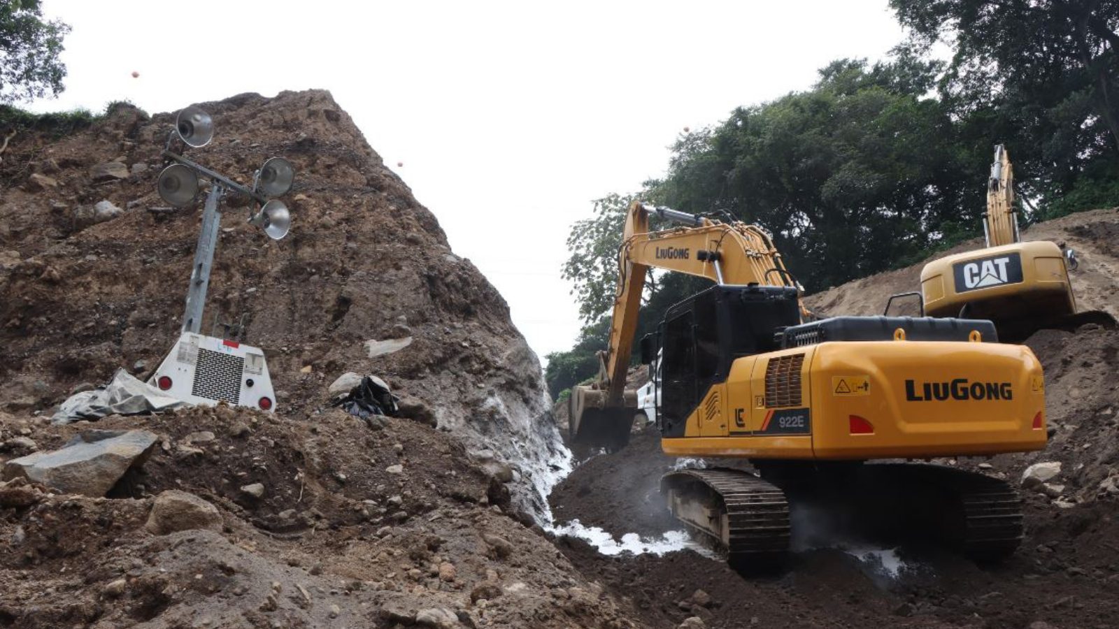 Supervisan avances en reparación de la autopista Palín-Escuintla