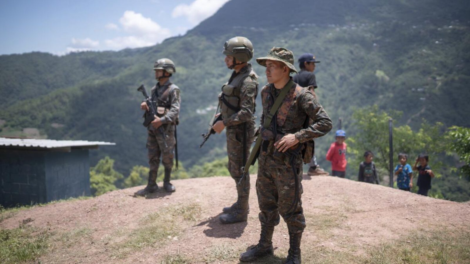 ¿Por qué el desplazamiento masivo de mexicanos a Guatemala