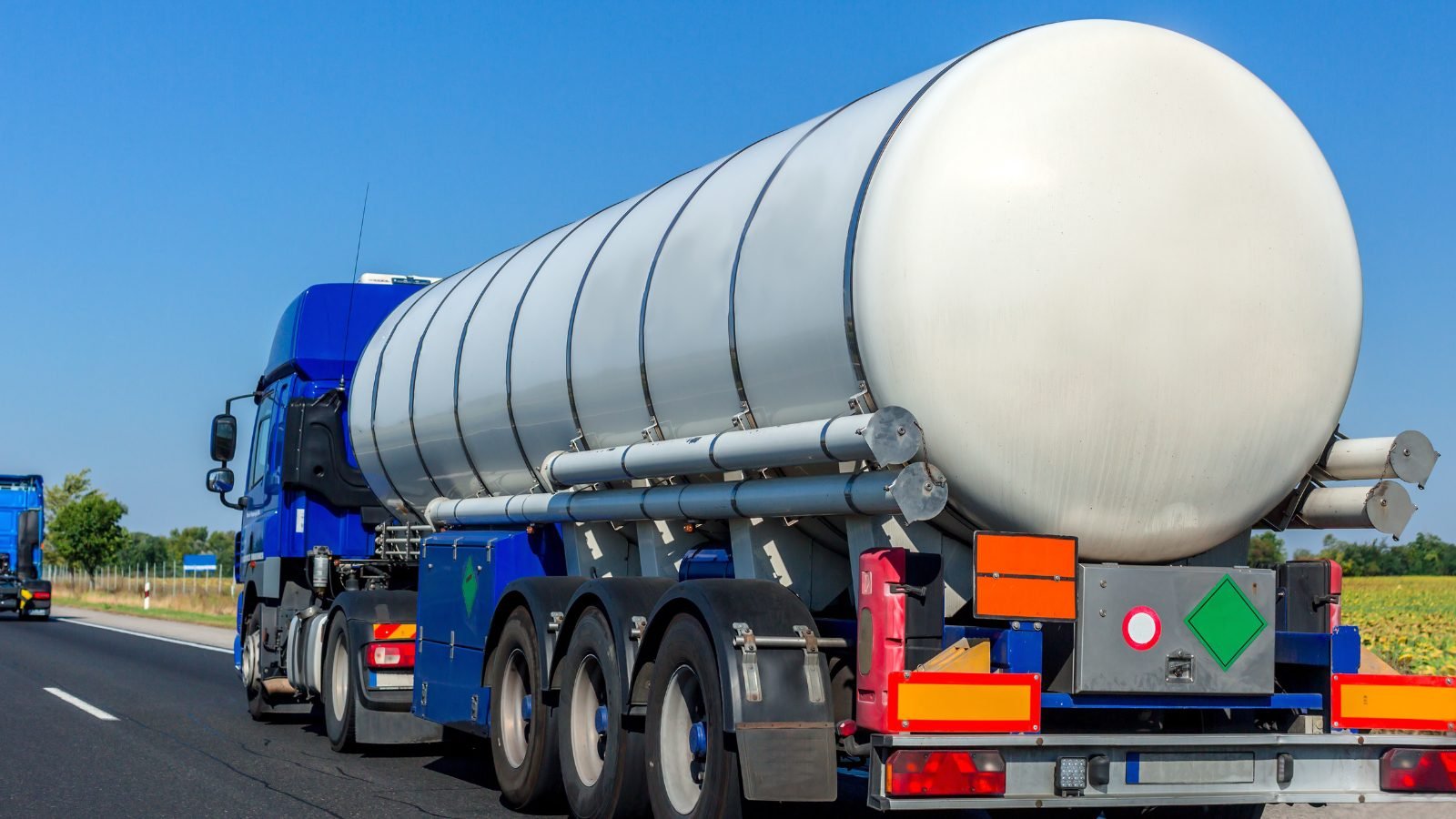 Gremial de Transportistas Especializados en Combustible exigen reparación urgente de la autopista Palín-Escuintla