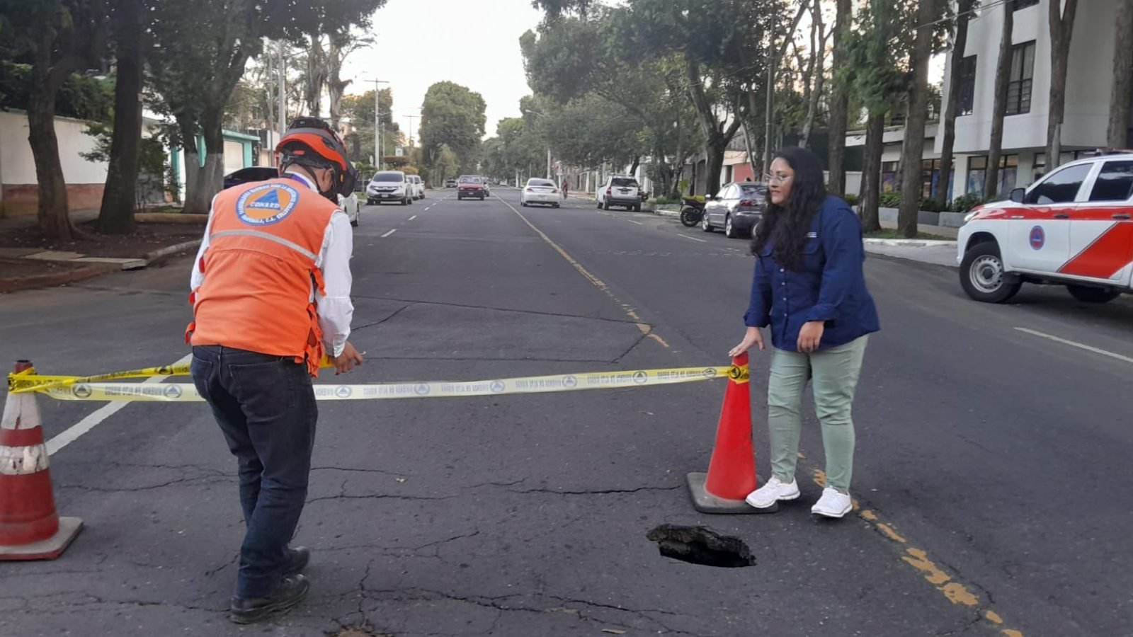 Hundimiento en zona 2 de la capital genera alarma y medidas de prevención