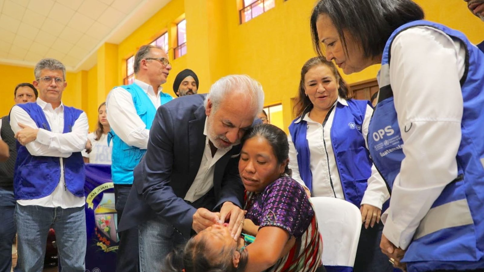 IGSS apoya campaña nacional de vacunación infantil