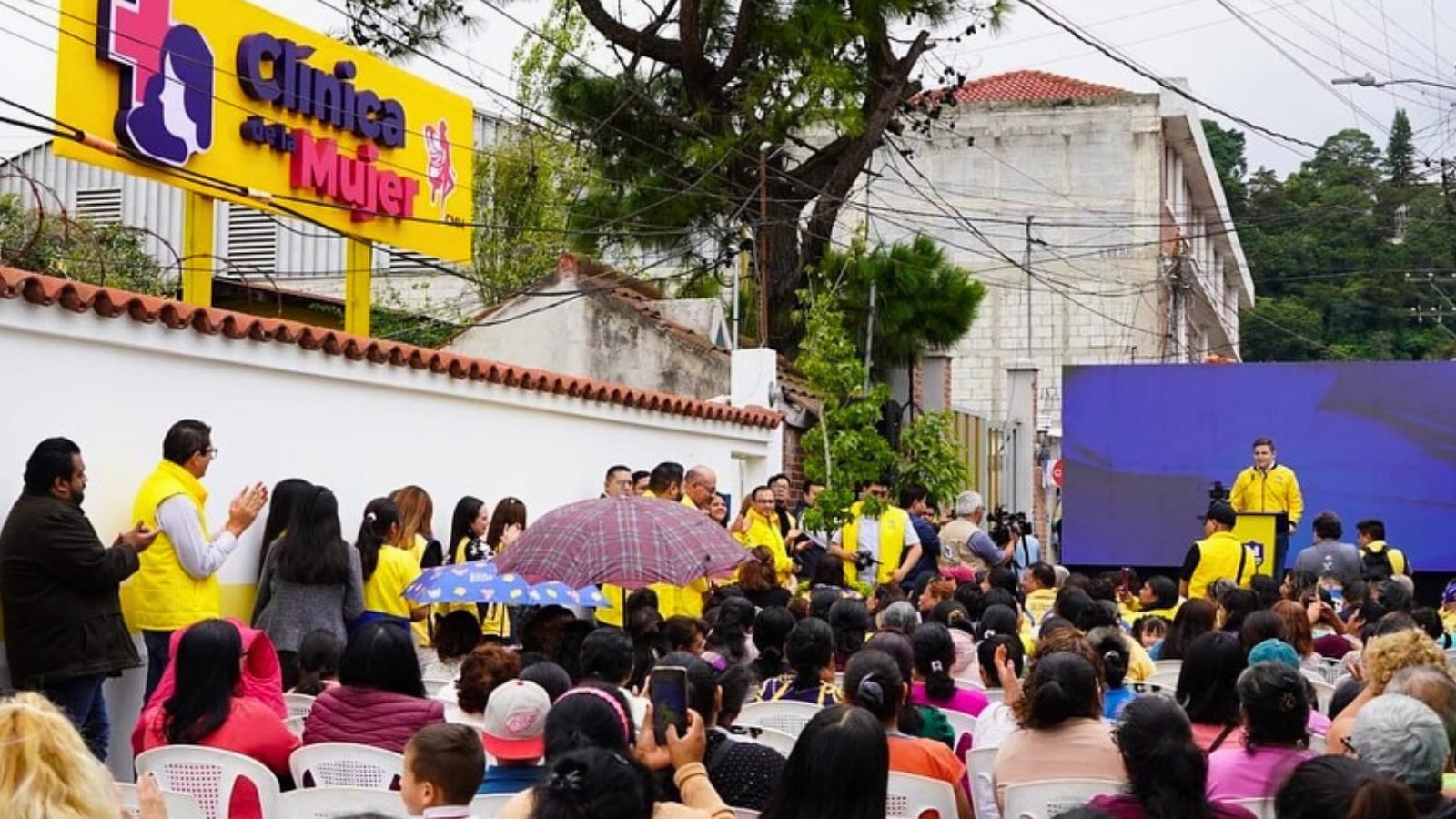 Inauguran clínica para mujeres en Santa Catarina Pinula