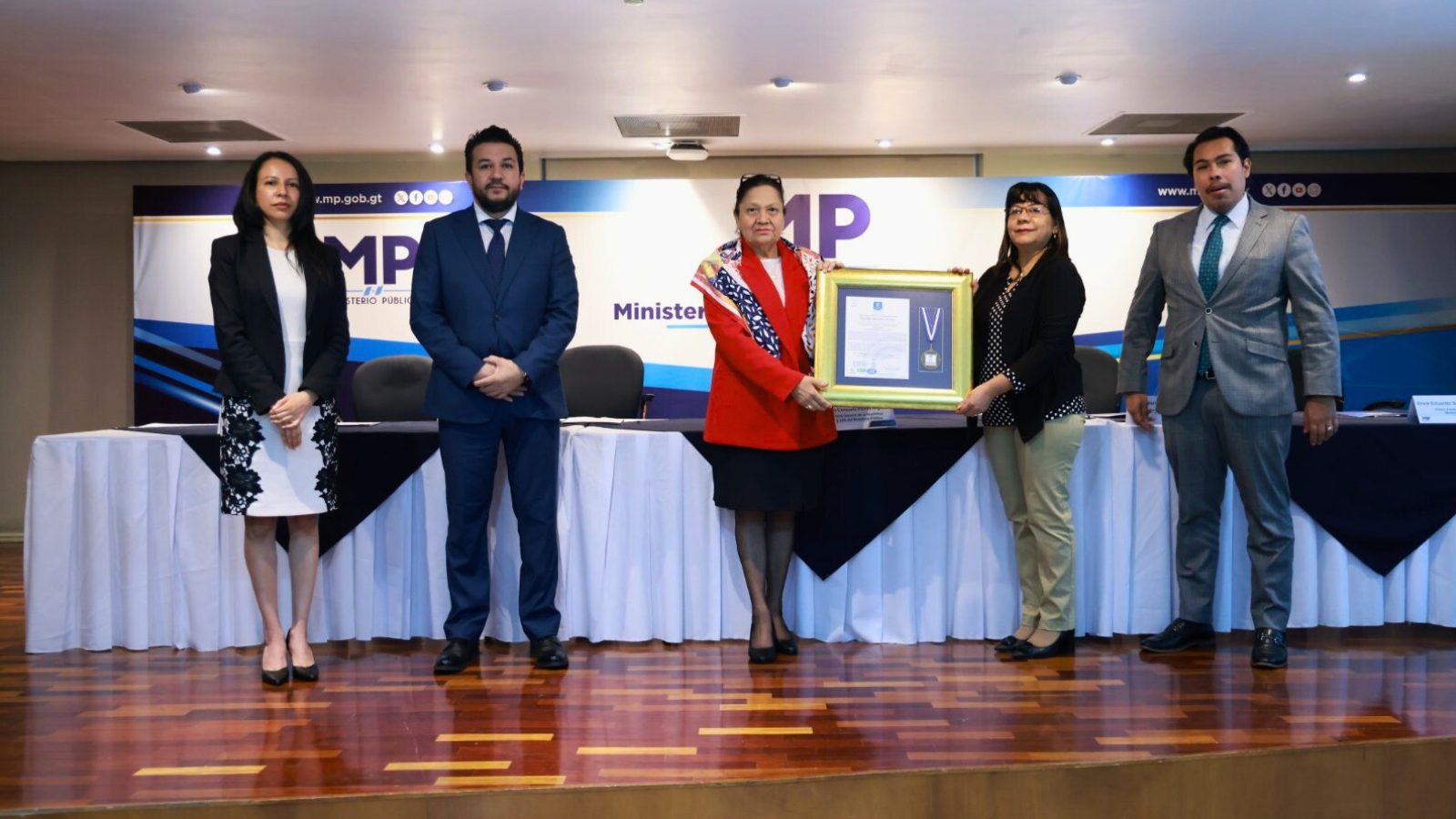 Ministerio Público de Guatemala recibe Certificación ISO 90012015 en 371 dependencias