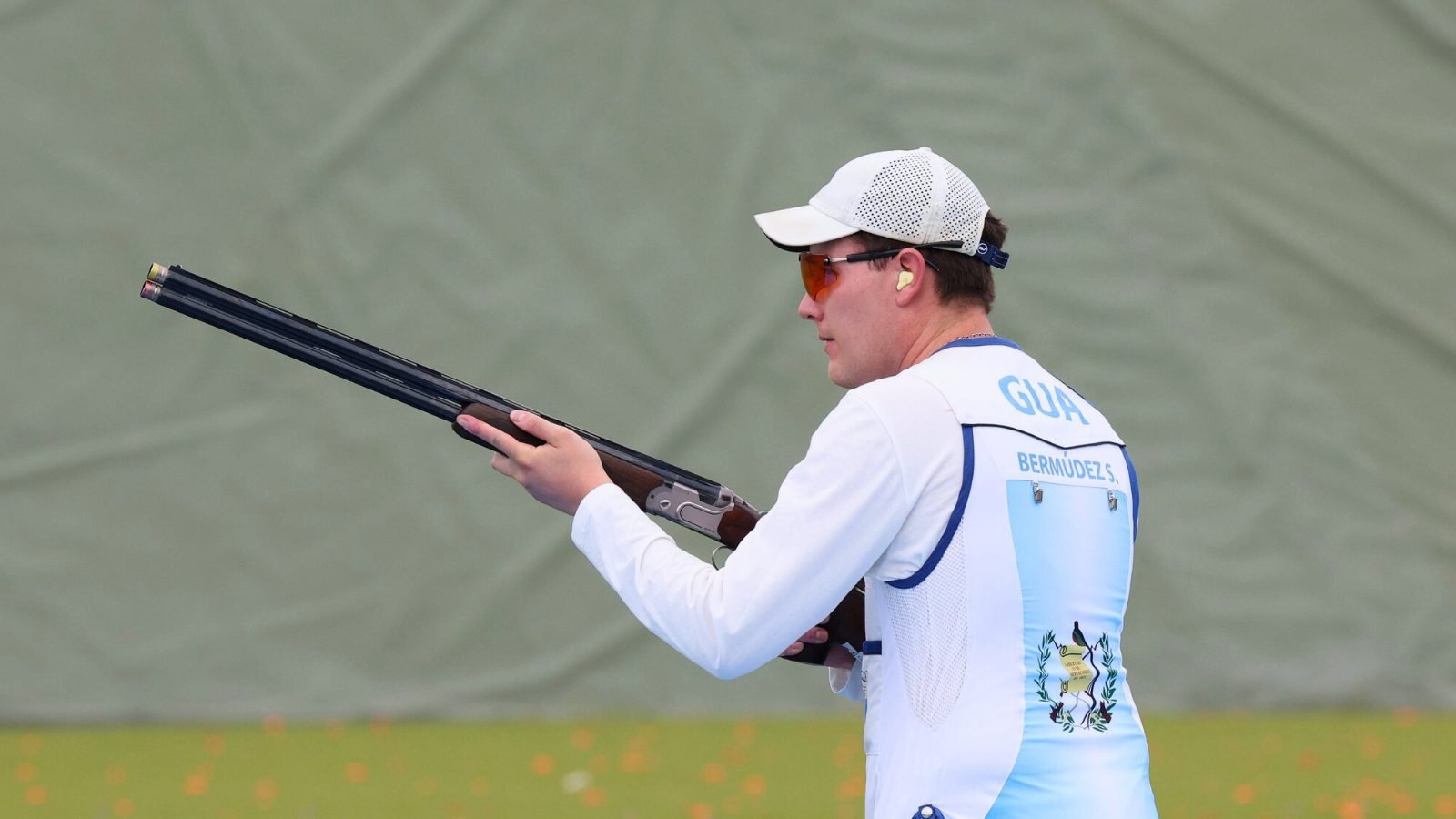 Sebastián Bermúdez cierra en el puesto 24 tras el primer día de competencia en skeet