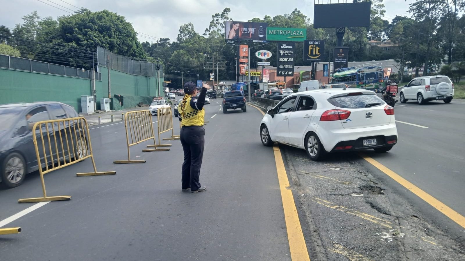 Cierran ruta a El Salvador por obras de rehabilitación en el kilómetro 11.5