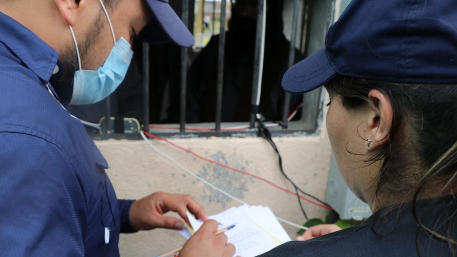 Autoridades realizan allanamiento en comunidad Lev Tahor por denuncias de violación de derechos a menores