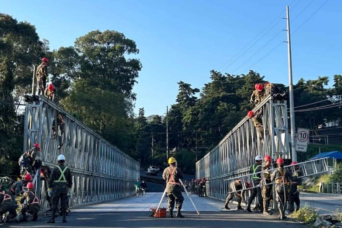 Desmantelan puente en Villa Nueva tres semanas de tráfico