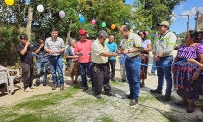 Inauguración de pavimento en San Juan Sacatepéquez Beneficio para 200 familias