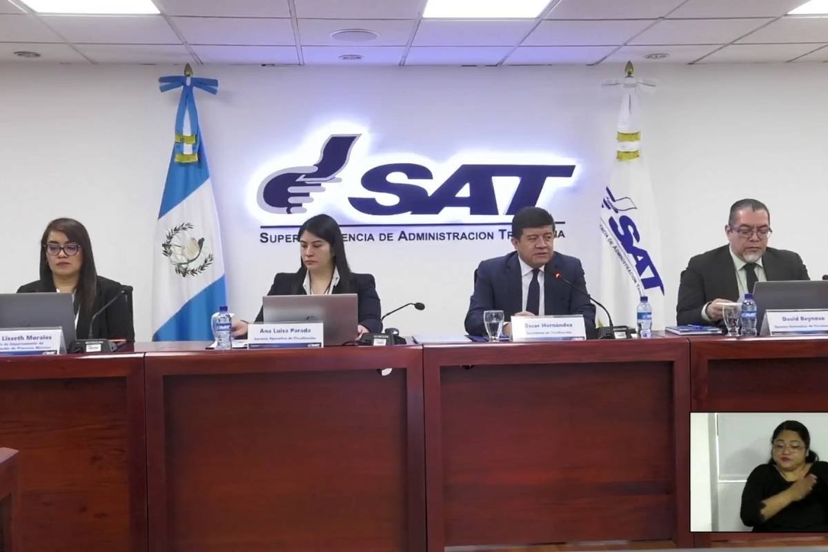 SAT presenta plan de fiscalización para temporada de fin de año