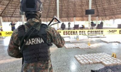 Marina de Guatemala asegura 455 paquetes de posible droga en el Pacífico