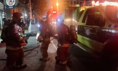 Menores y mascotas son rescatadas tras incendio de apartamentos en zona 4