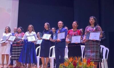 Reconocen a Maestros 100 Puntos que transforman la educación en Guatemala