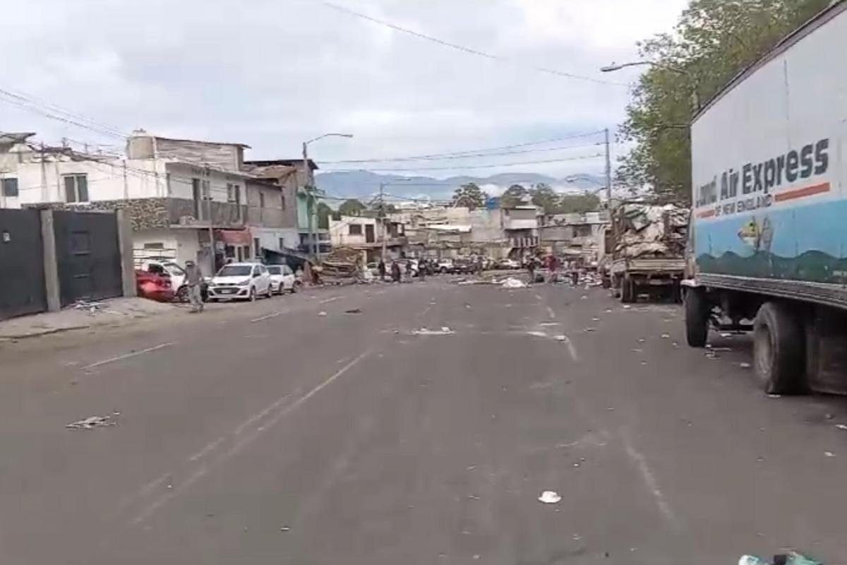 Caos vial en la capital por protesta de recolectores de desechos