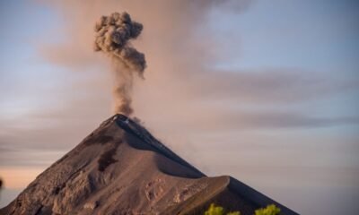 Volcán de Fuego Actividad volcánica disminuye, pero el riesgo persiste