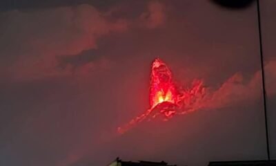 Volcán de Fuego en erupción evacuaciones y suspensión de clases