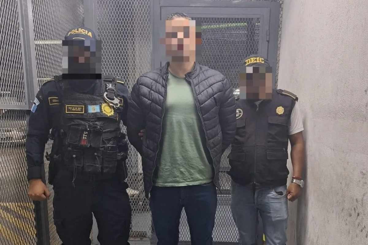 Capturan a exviceministro por asesinato de trabajador del Congreso
