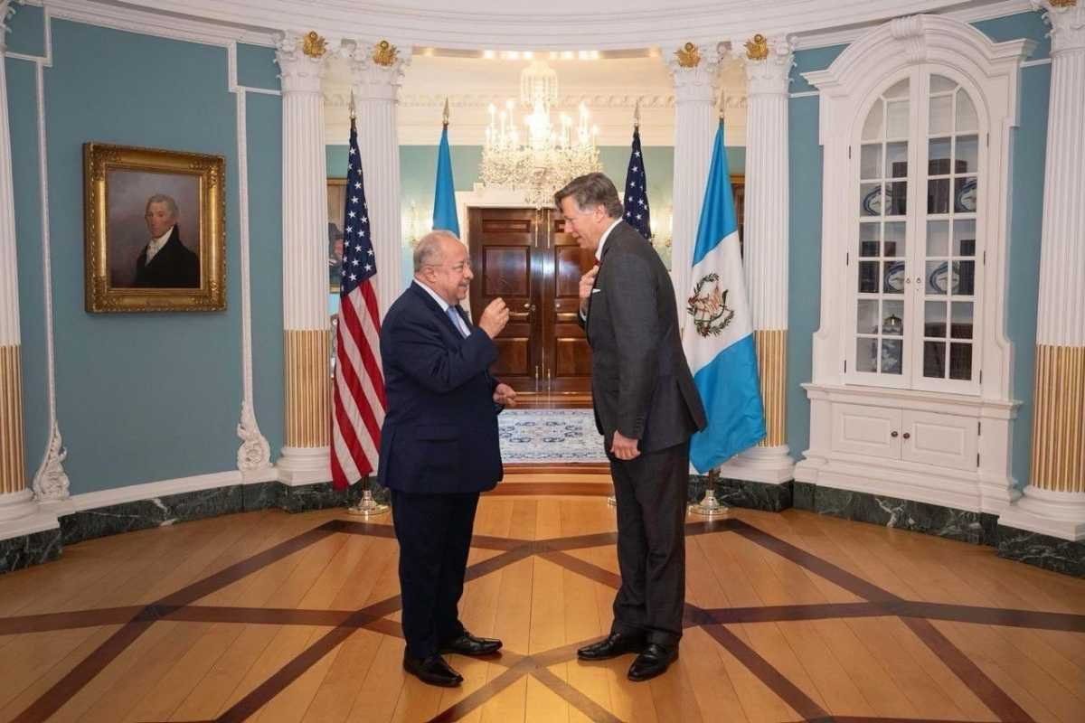 Carlos Martínez y Christopher Landau abordan relación bilateral en Washington
