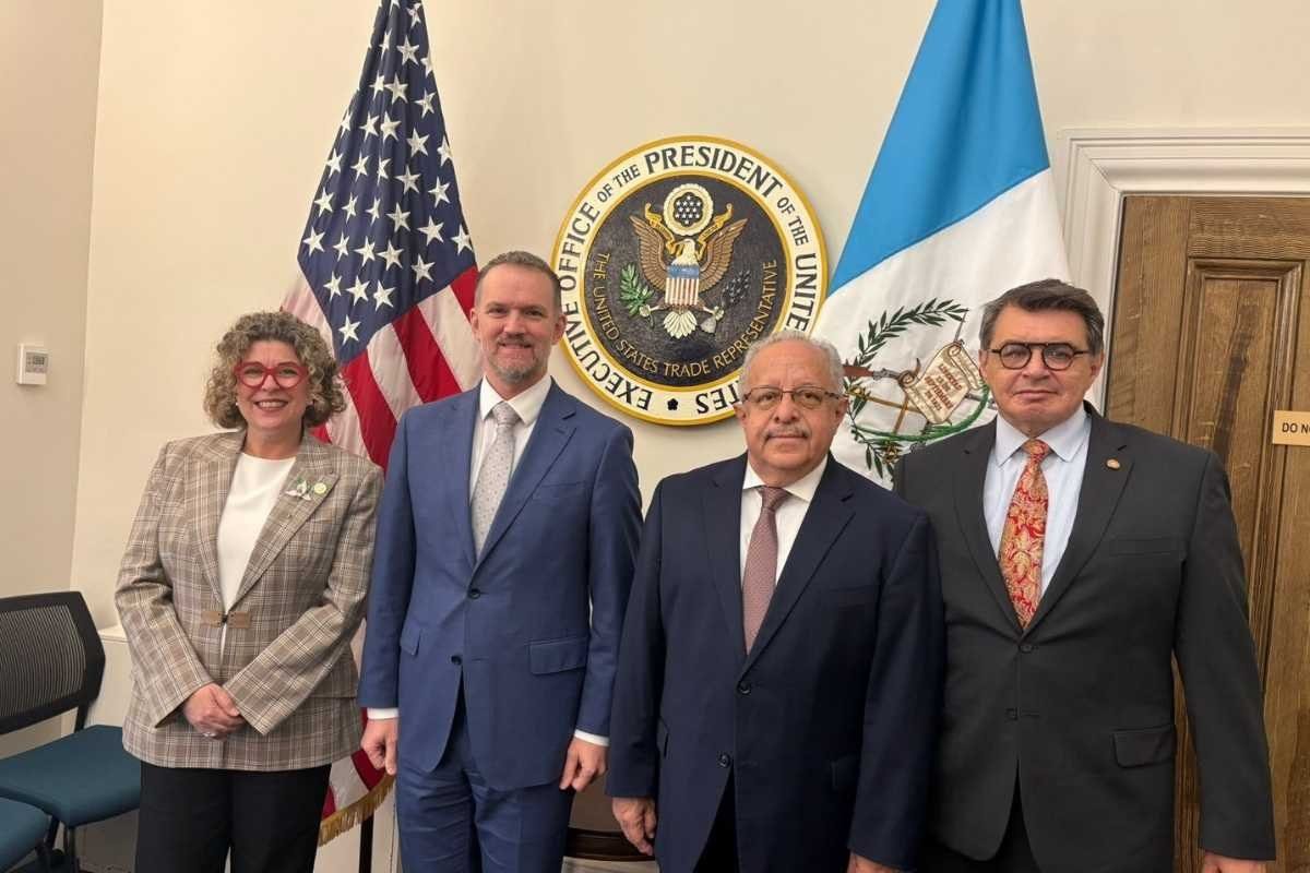 Guatemala inicia diálogo formal con EE. UU. para eliminar arancel del 10 % a exportaciones