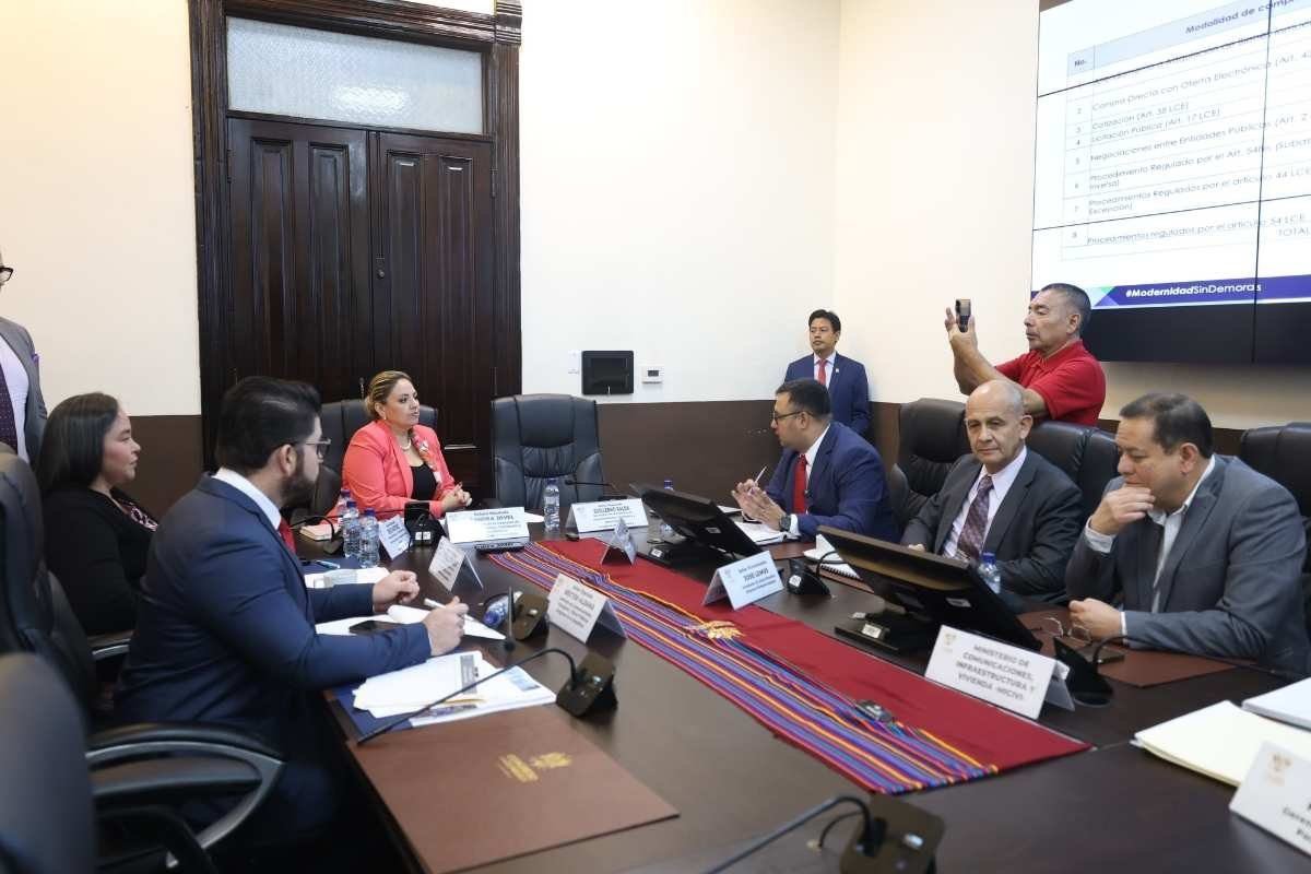 Presidente de EPQ evita especulaciones por allanamientos en Puerto Quetzal