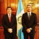 Cifuentes juramenta a nuevo secretario de la CSJ en acto privado