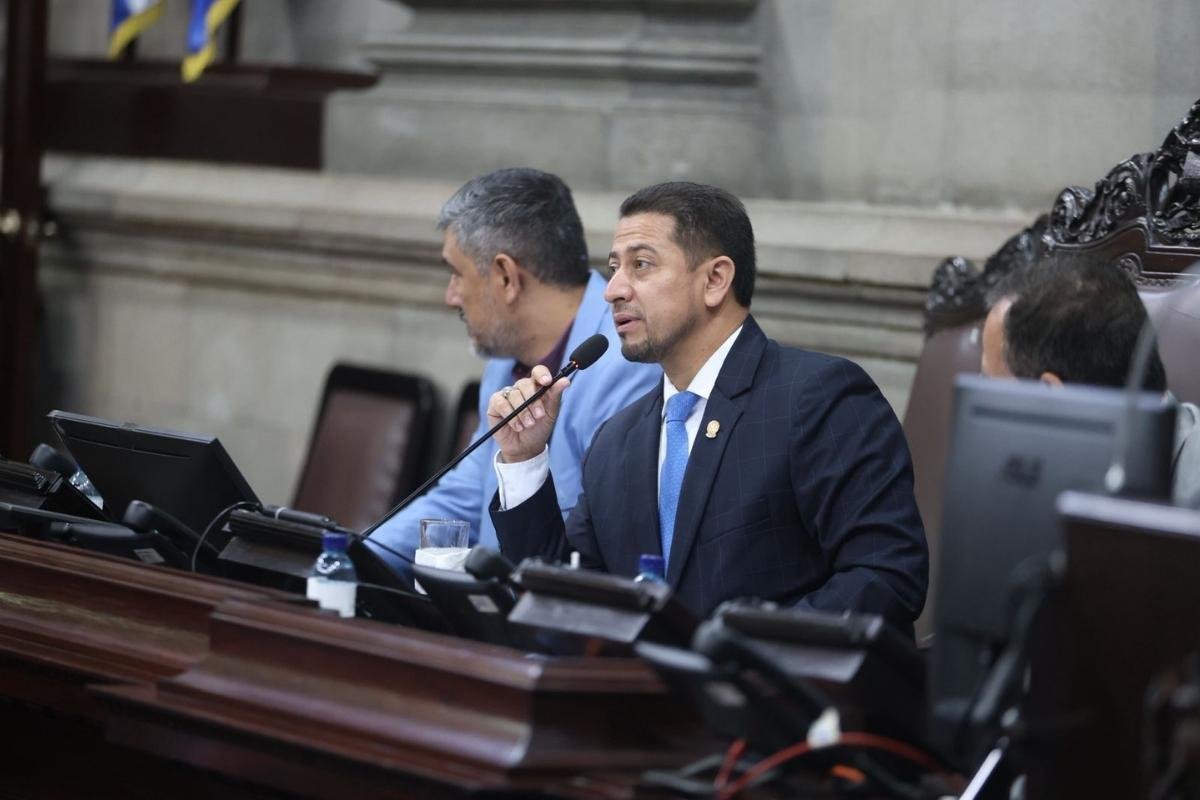 Congreso frena agenda por falta de quórum