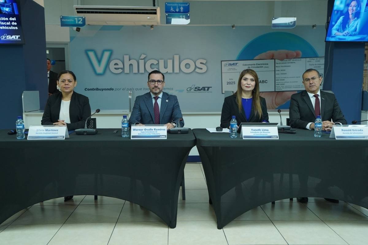 SAT reduce de 13 a 5 pasos el registro de vehículos con sistema digital
